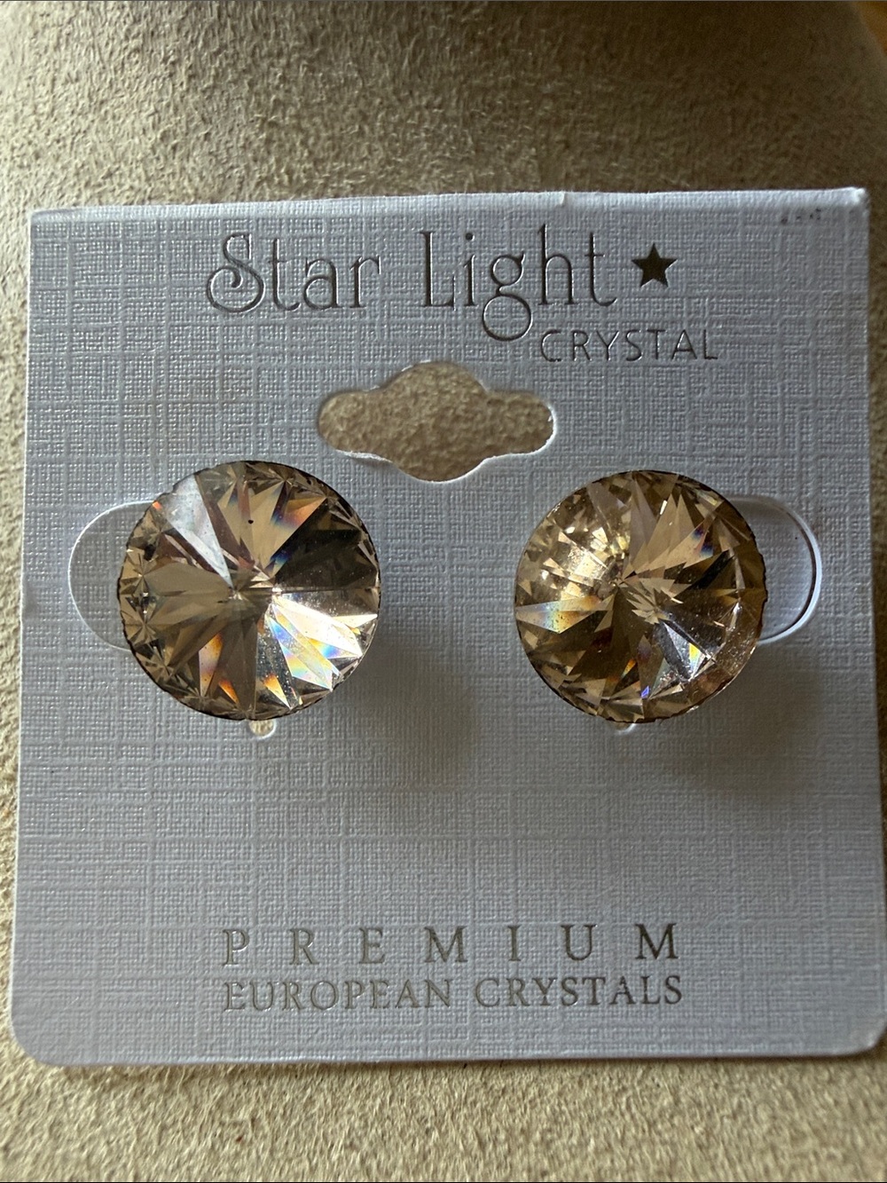 Star Light Crystal Champagne Round Stud Earrings!